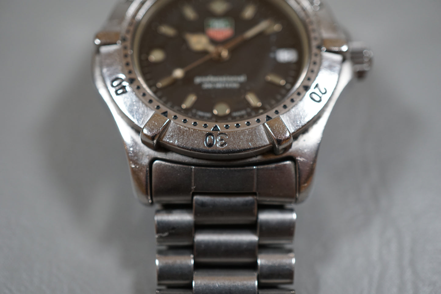 Tag Heuer Professional 2000 WE1210-R Black Dial 200M Quartz Watch