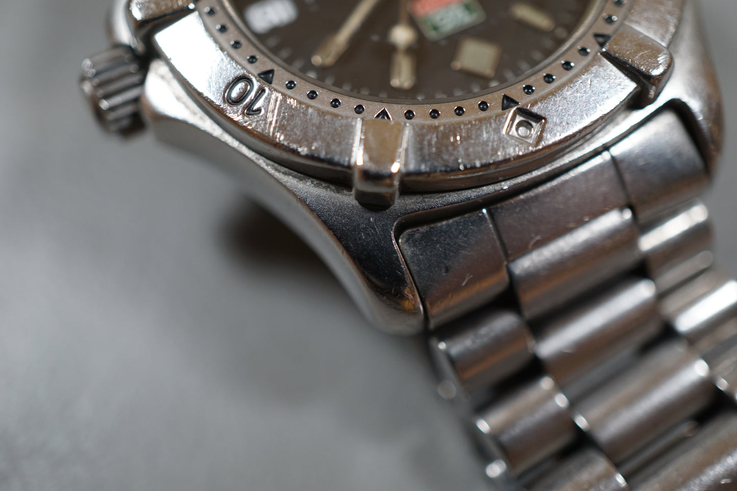 Tag Heuer Professional 2000 WE1210-R Black Dial 200M Quartz Watch