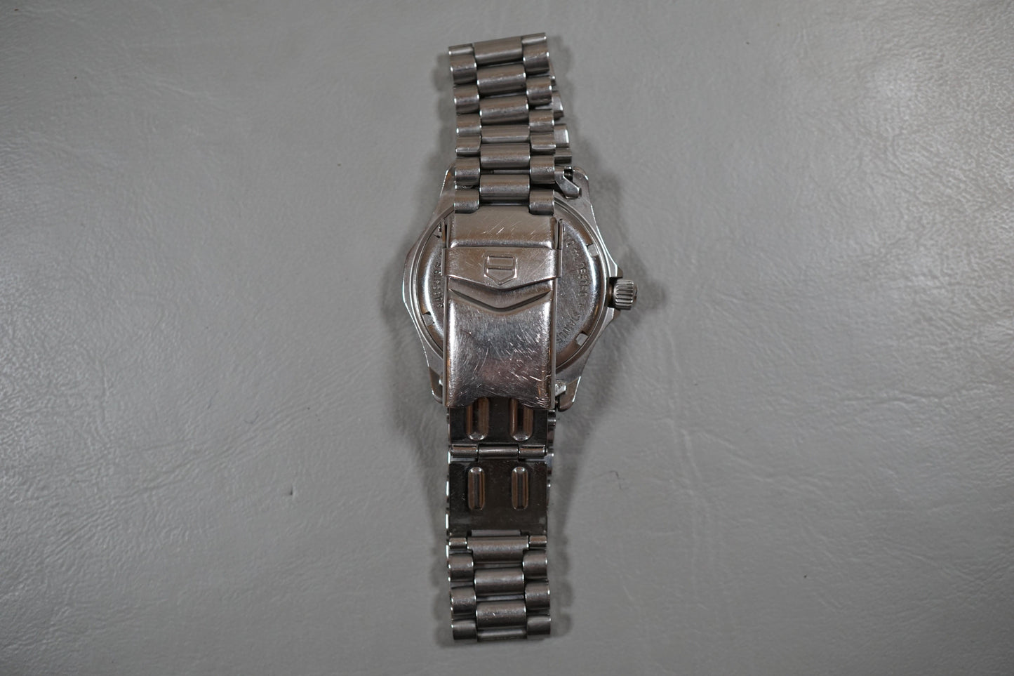 Tag Heuer Professional 2000 WE1210-R Black Dial 200M Quartz Watch