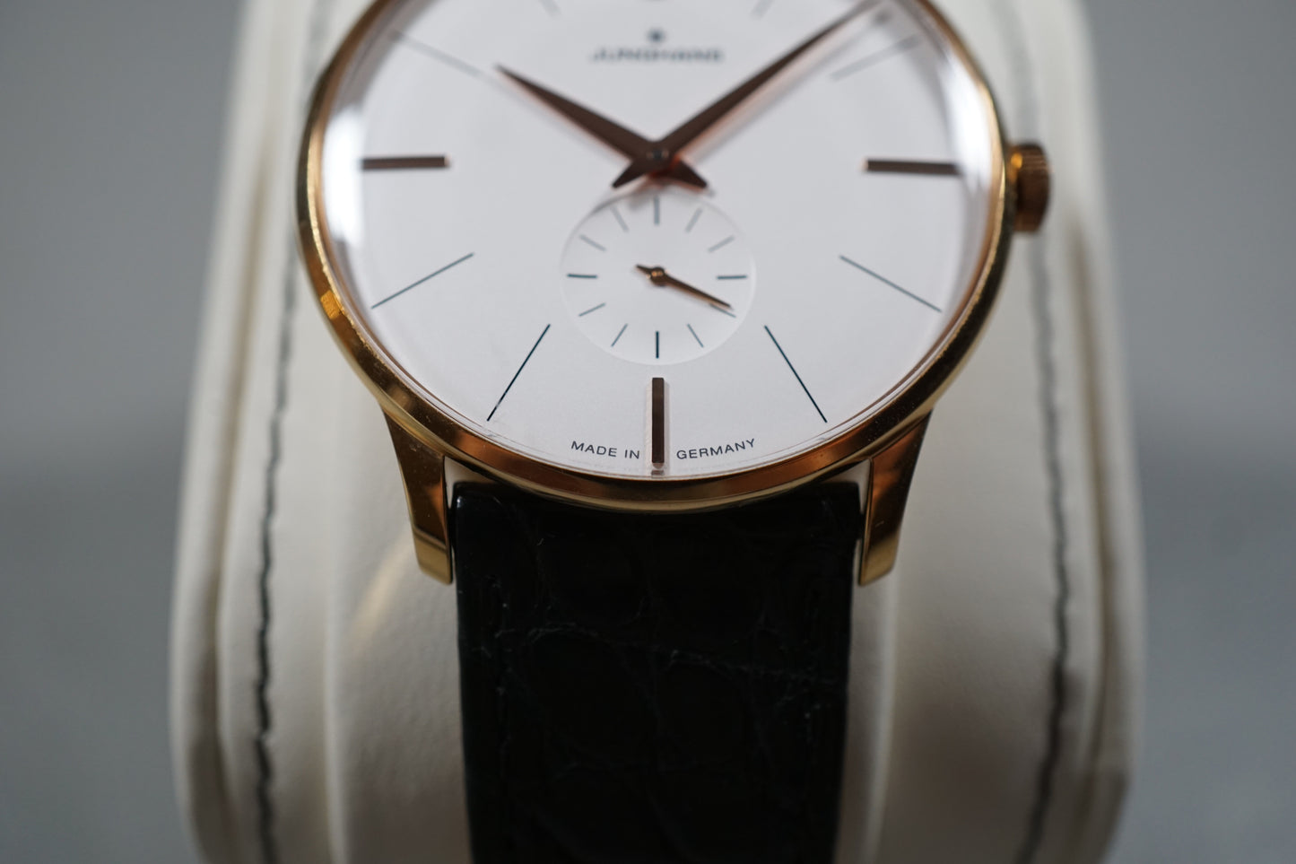 Junghans 027/5202 Meister Gold Tone Ultrathin Handwound Mechanical Watch