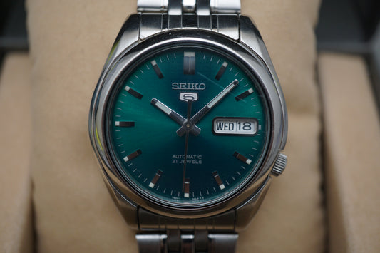 Seiko 5 SNK543K1 7S26 Rare Emerald Green Motif Dial Automatic Watch