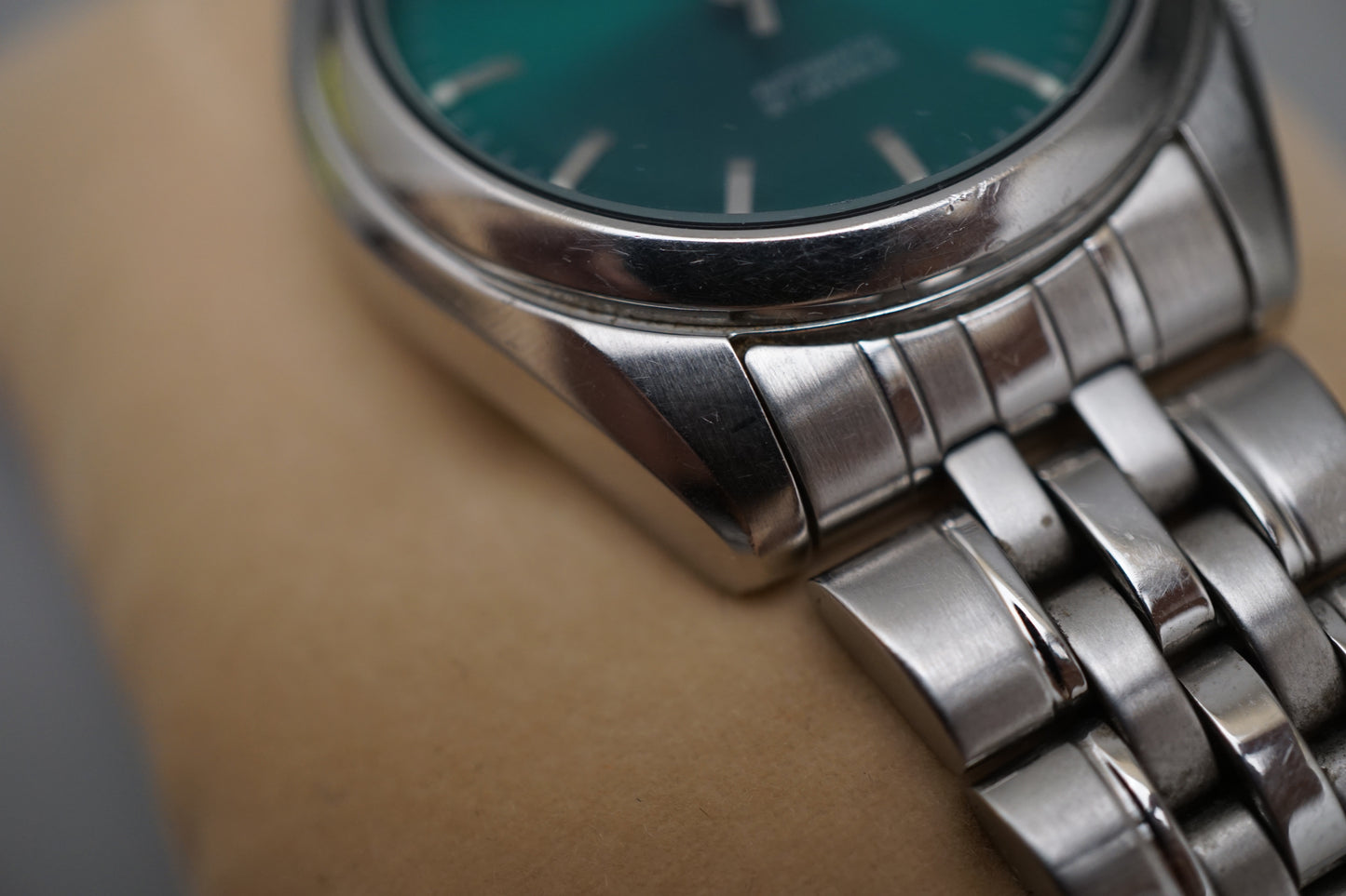 Seiko 5 SNK543K1 7S26 Rare Emerald Green Motif Dial Automatic Watch