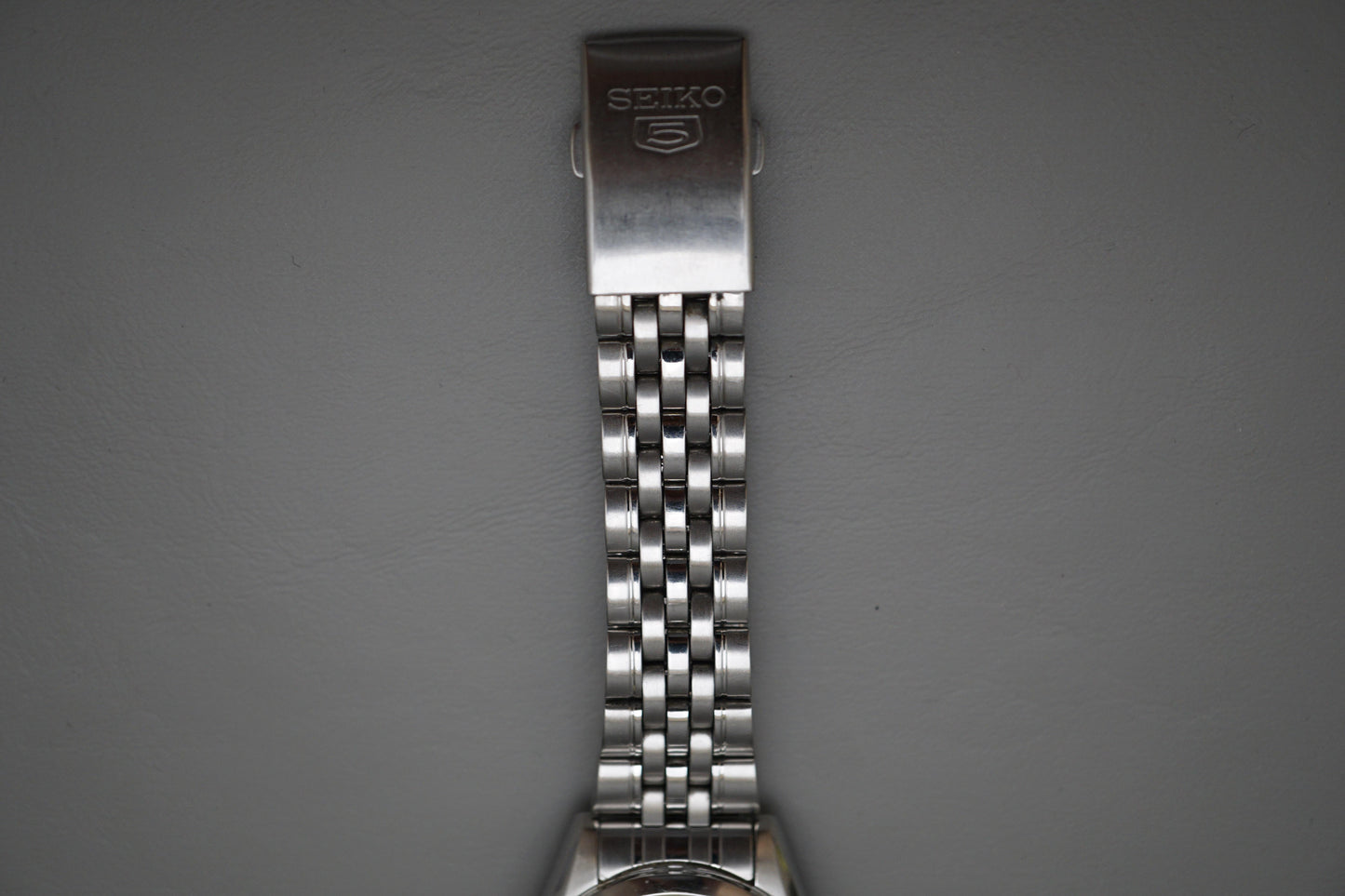 Seiko 5 SNK543K1 7S26 Rare Emerald Green Motif Dial Automatic Watch