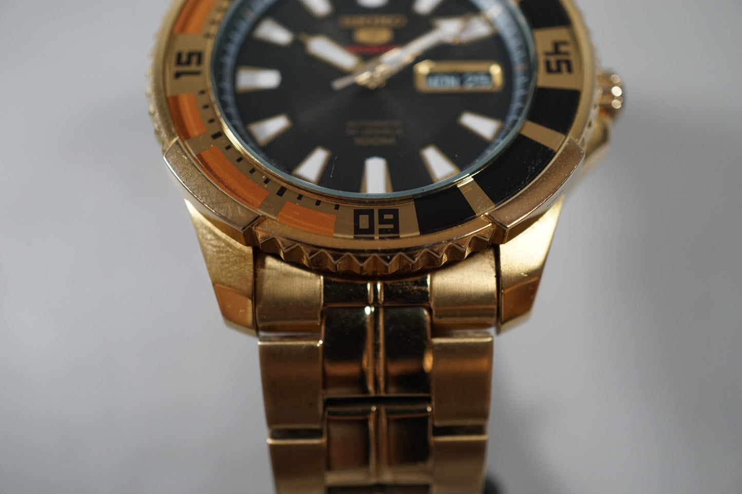 Seiko 5 Sports 4R36-00S0 Rare Gold Tone 100M Automatic