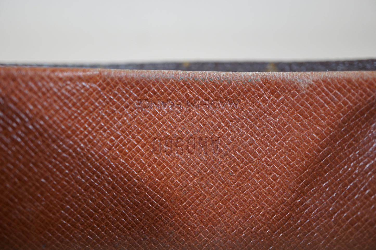 Louis Vuitton Monogram Porte Monnaie Billets M61660 Wallet