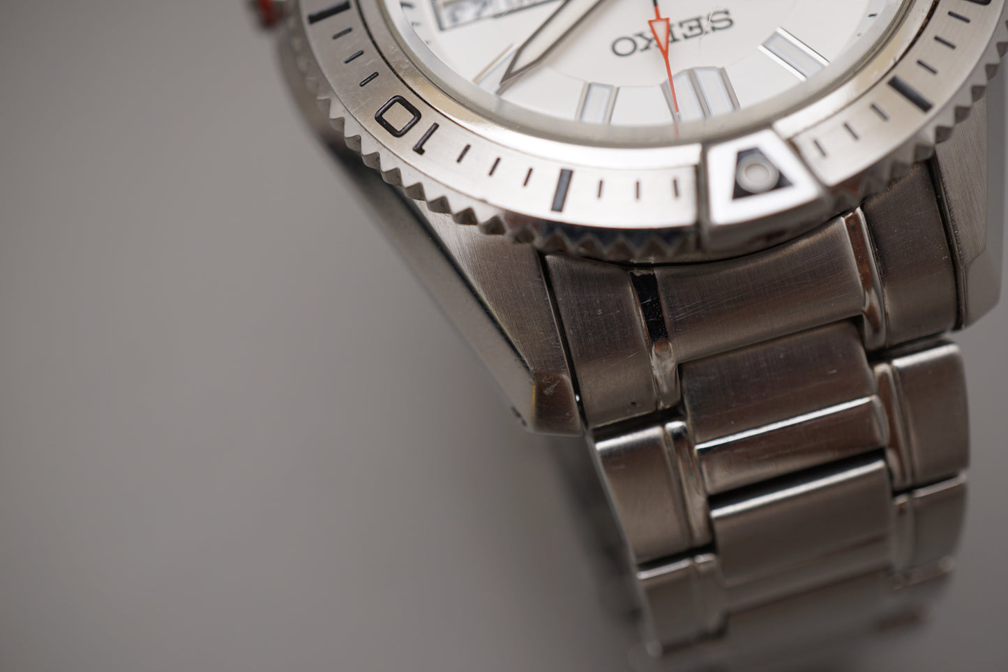 Seiko SKZ323J1 7S26 White Dial Stargate Divers 200M Automatic Watch