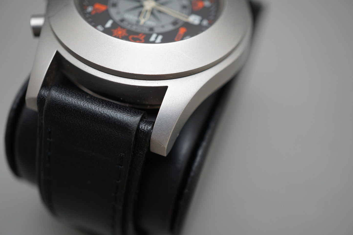 Hamilton Khaki 000091 Field Multi-Touch Compass Themometer Digital Quartz Watch