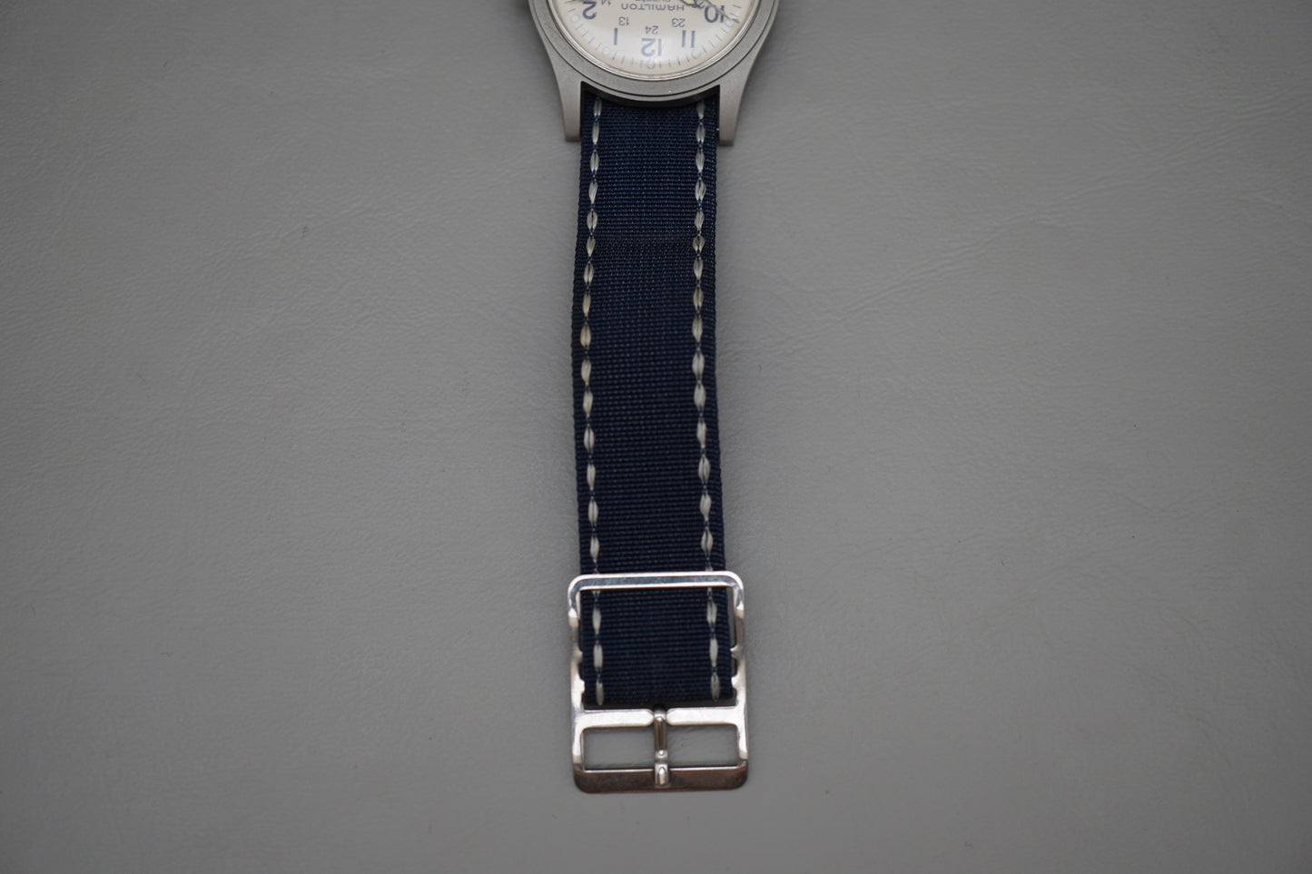Hamilton Khaki 9797 White Dial Field 33mm Quartz Watch w/ Original Accessories