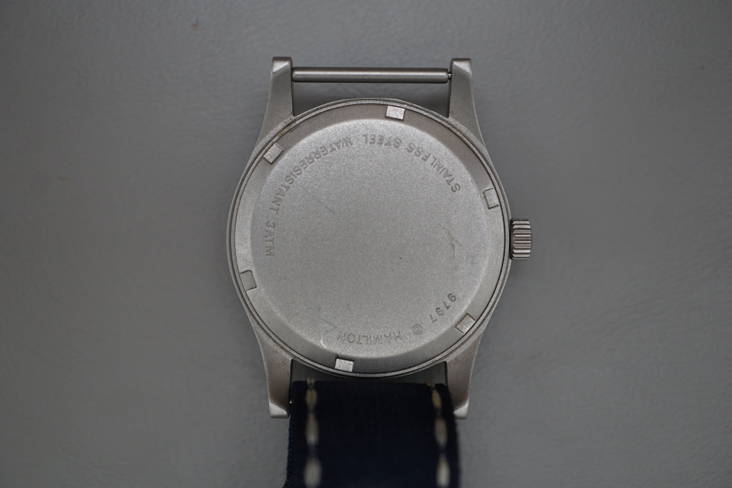 Hamilton Khaki 9797 White Dial Field 33mm Quartz Watch w/ Original Accessories