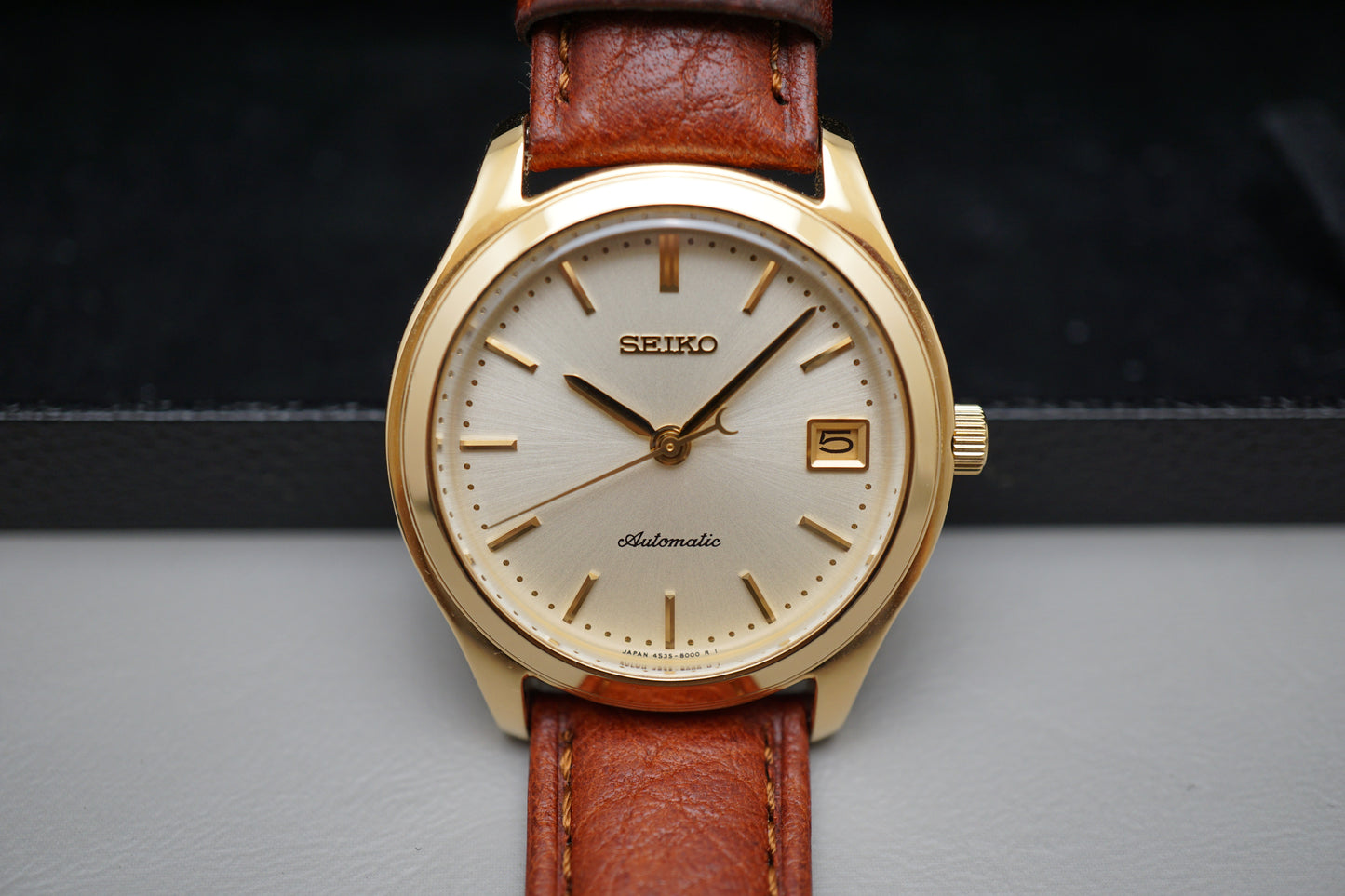 Vintage 1992 Seiko SCVK002 4S35 Gold Tone 36mm Date Automatic Watch