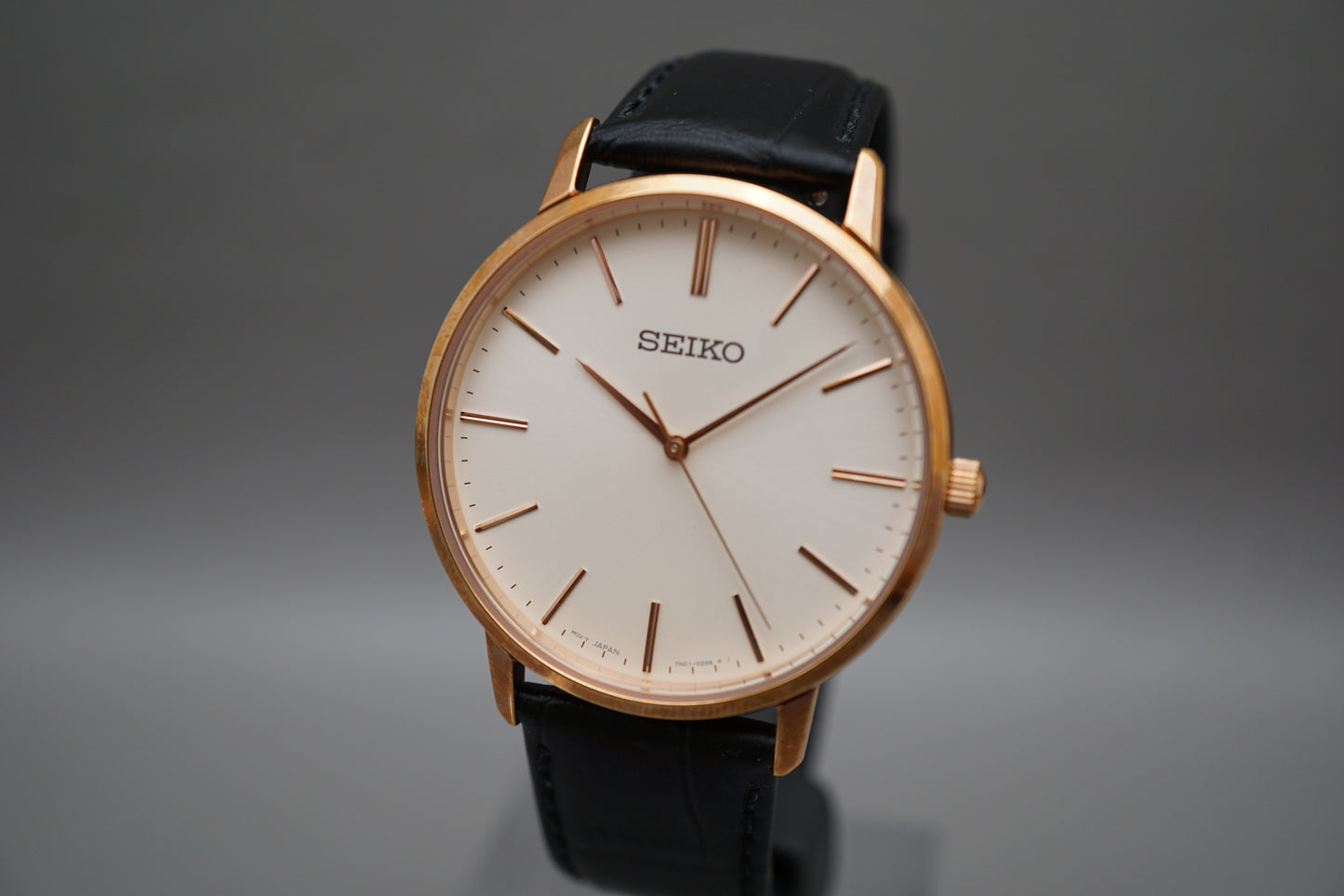 Seiko Selection SCXP076 7N01 Rose Gold Tone Gold Feather Reissue Quartz Watch