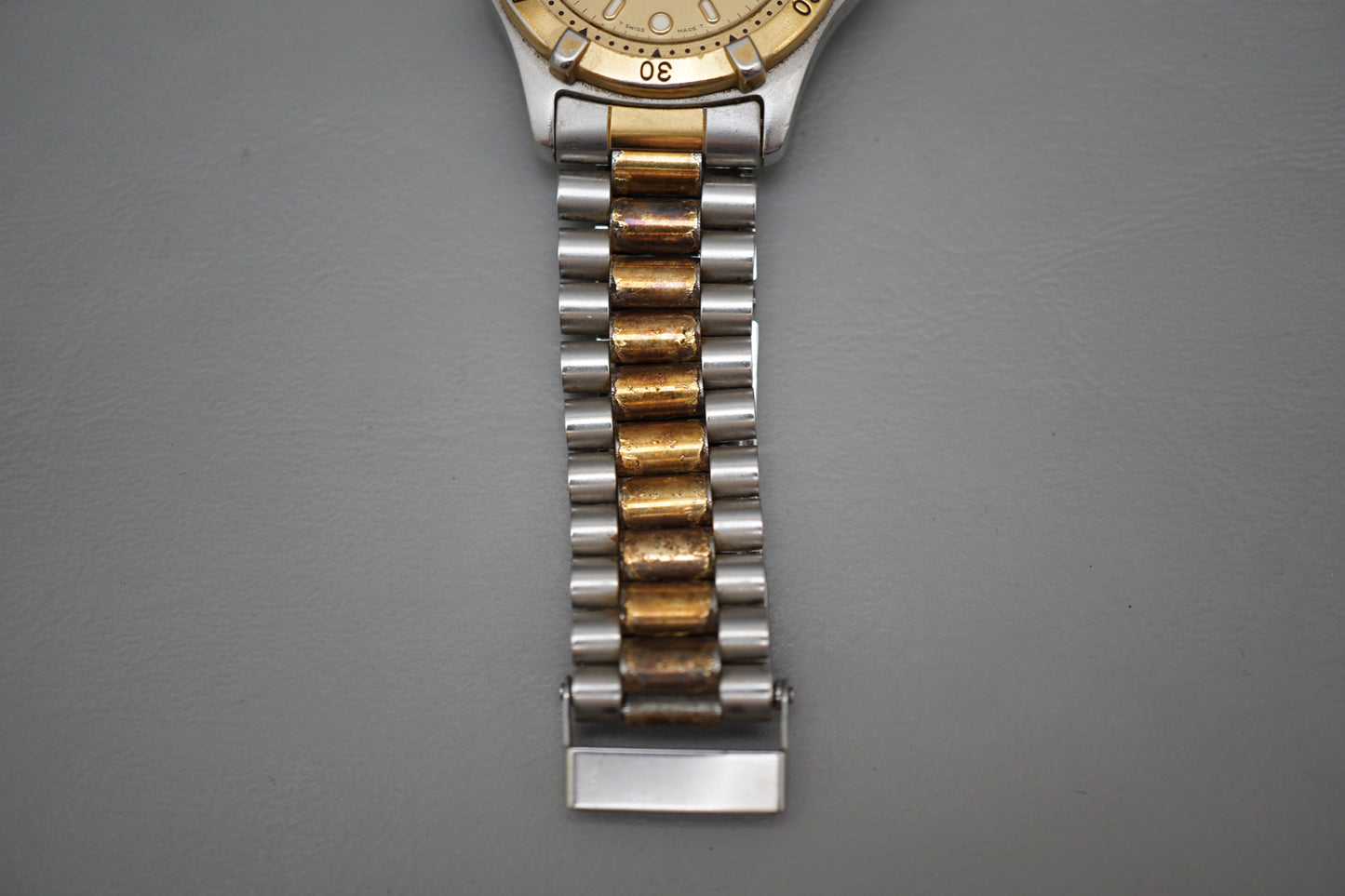 Vintage Tag Heuer 2000 964.013 Two Tone Gold Dial Professional Quartz Watch