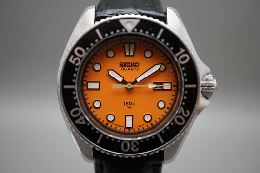 Vintage 1984 Seiko 2625-0010 Midsize 33mm Orange Dial Diver Quartz Watch