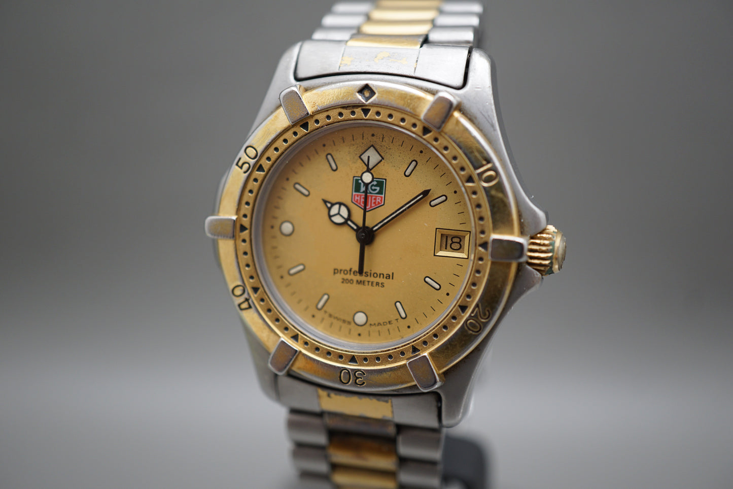 Vintage Tag Heuer 2000 964.013F-2 Two Tone Gold Dial Professional Quartz Watch