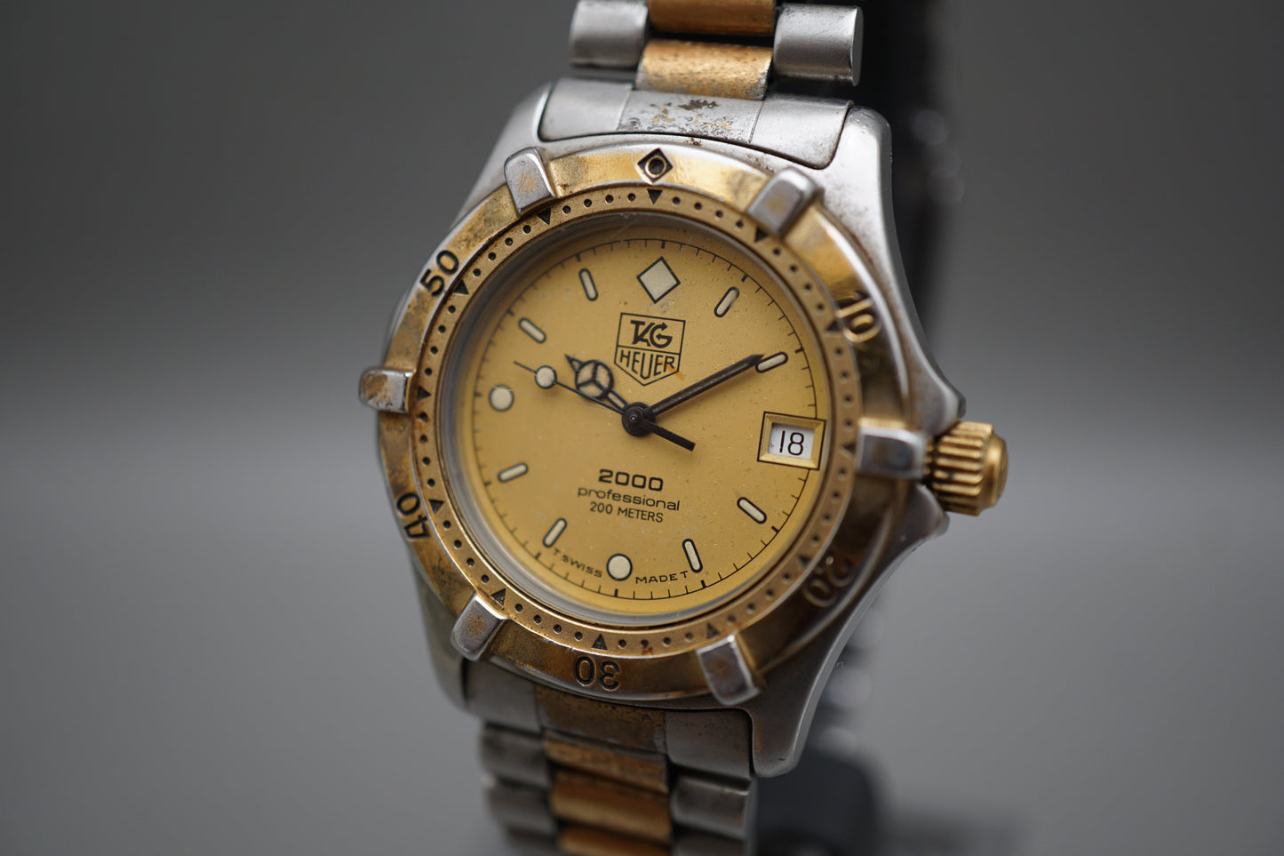 Vintage Tag Heuer 2000 964.013 Two Tone Gold Dial Professional Quartz Watch