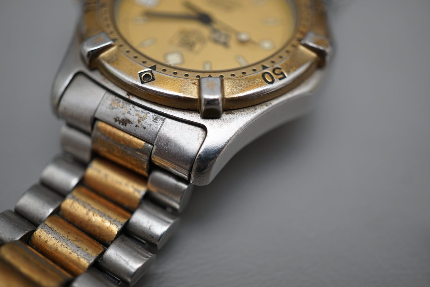 Vintage Tag Heuer 2000 964.013 Two Tone Gold Dial Professional Quartz Watch