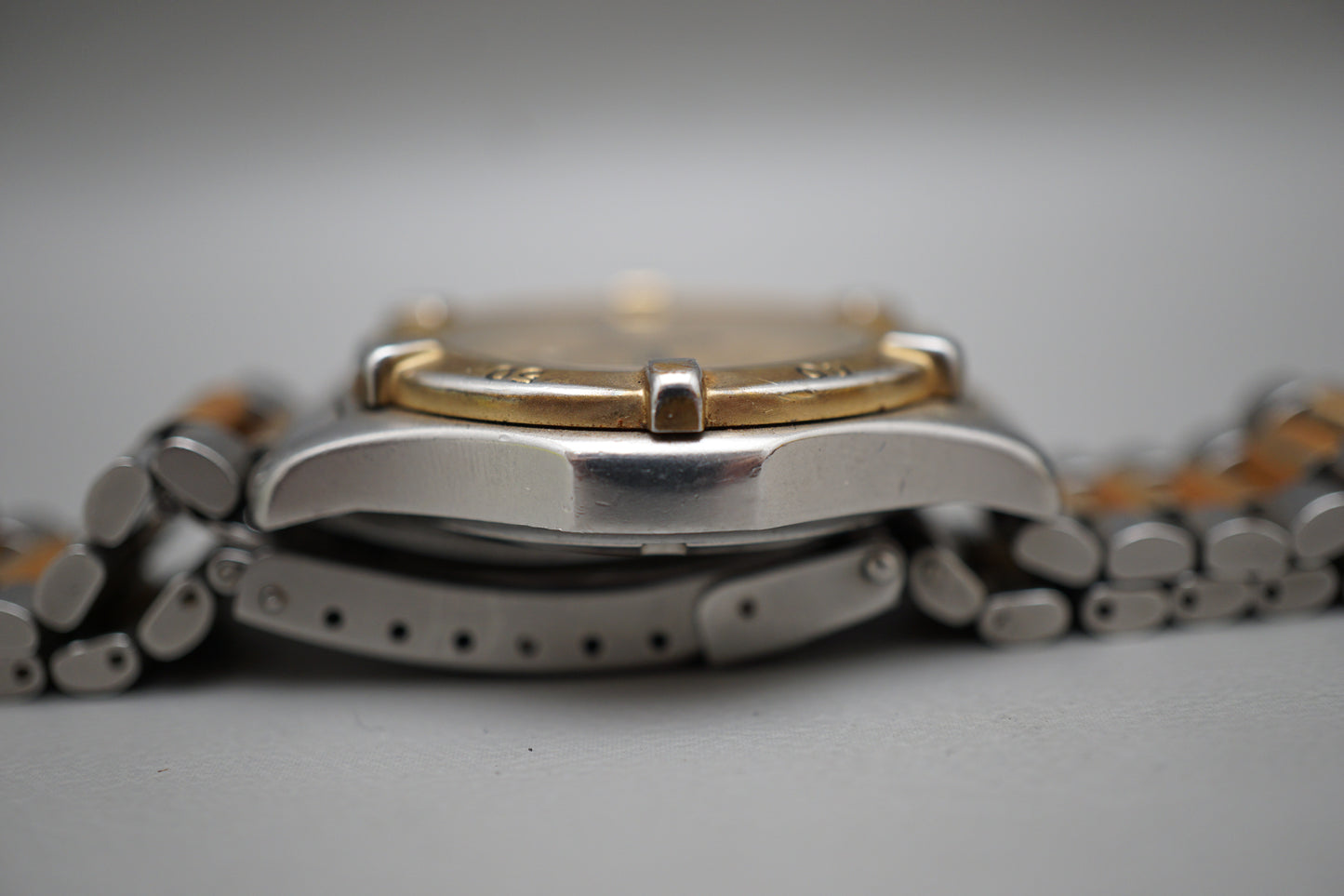 Vintage Tag Heuer 2000 964.013 Two Tone Gold Dial Professional Quartz Watch