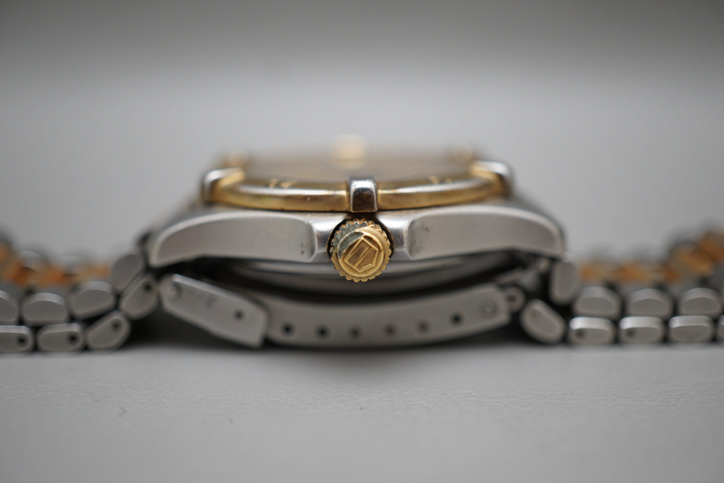 Vintage Tag Heuer 2000 964.013 Two Tone Gold Dial Professional Quartz Watch