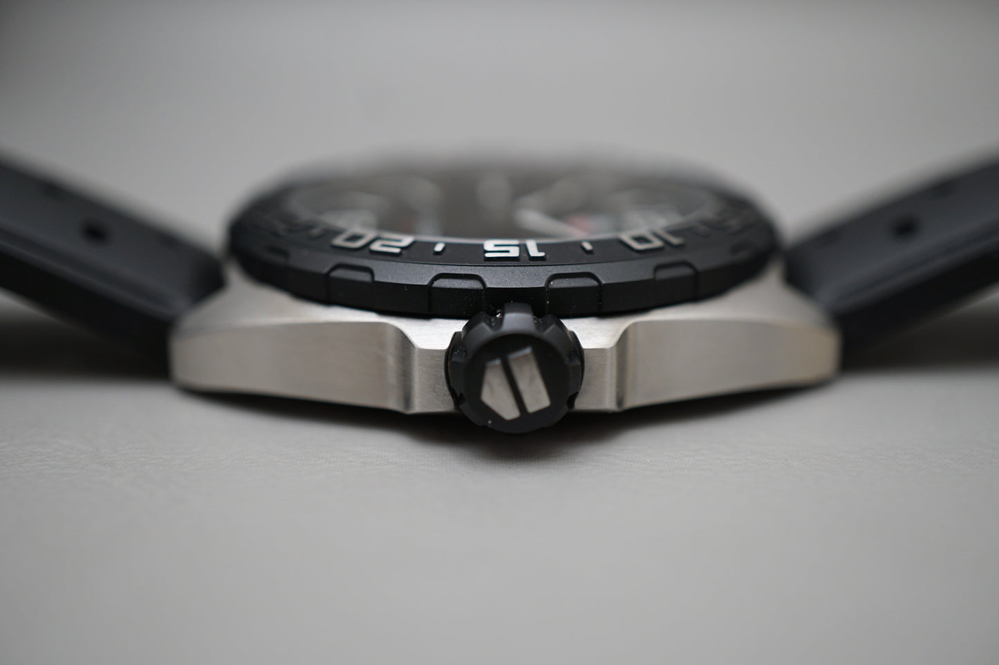 Tag Heuer Formula 1 WAZ1110.FT8023 Black Dial Rubber Strap Quartz Watch