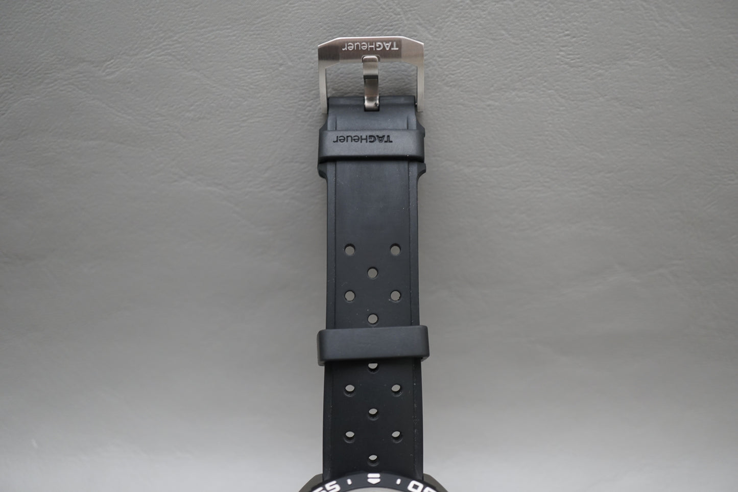 Tag Heuer Formula 1 WAZ1110.FT8023 Black Dial Rubber Strap Quartz Watch