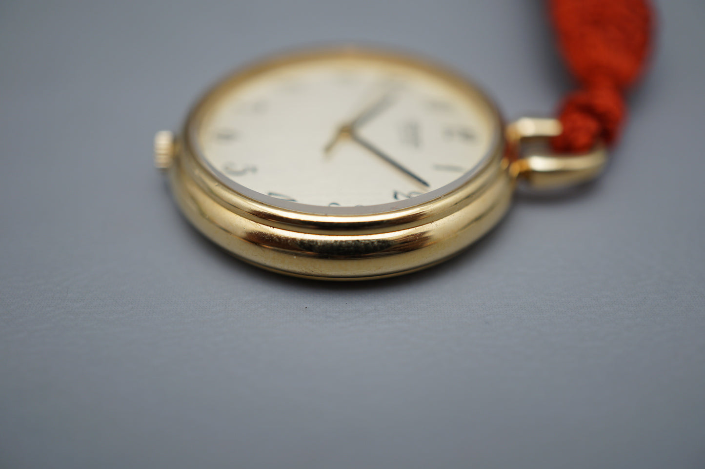 Vintage Seiko 2C21-0300 Gold Tone Pocket Charm Watch