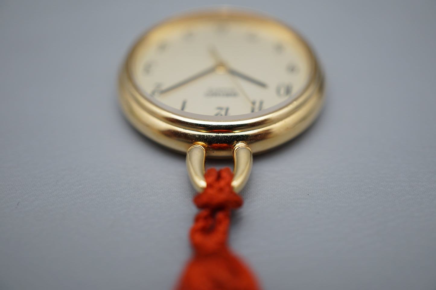 Vintage Seiko 2C21-0300 Gold Tone Pocket Charm Watch