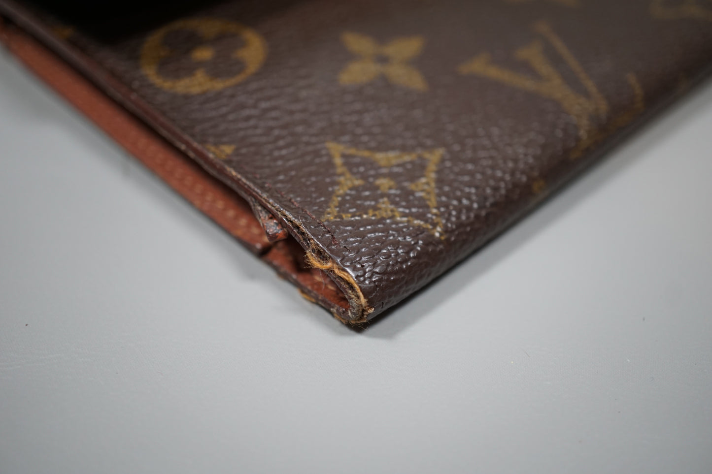 Louis Vuitton Monogram Portefeuille International M61217 Wallet