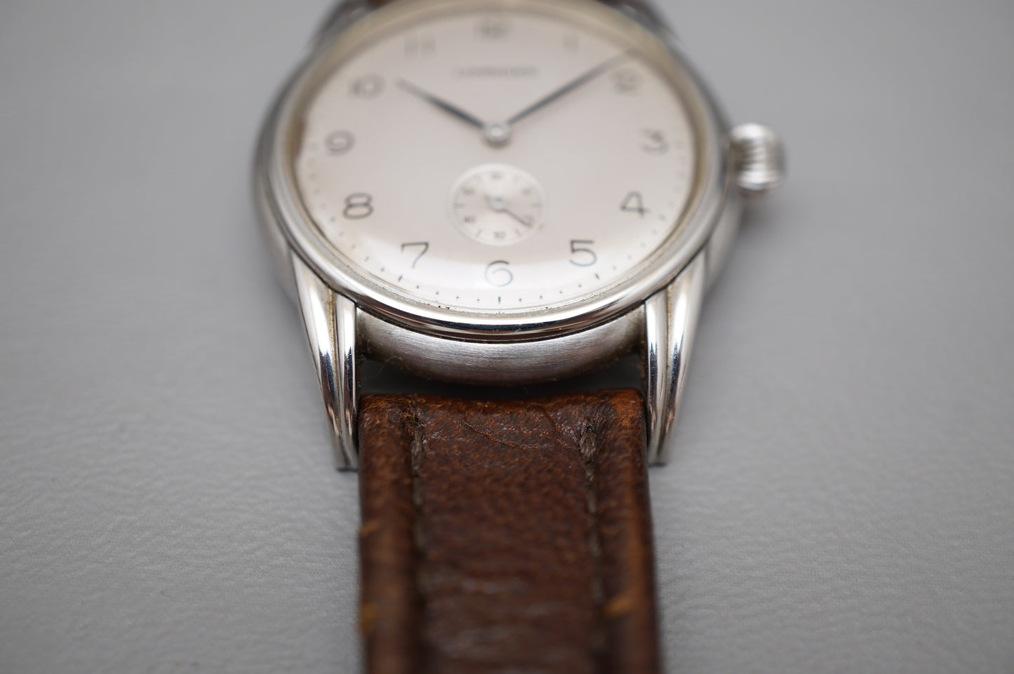 Vintage Longines 3474-831 White Dial 32mm Handwound Mechanical Watch