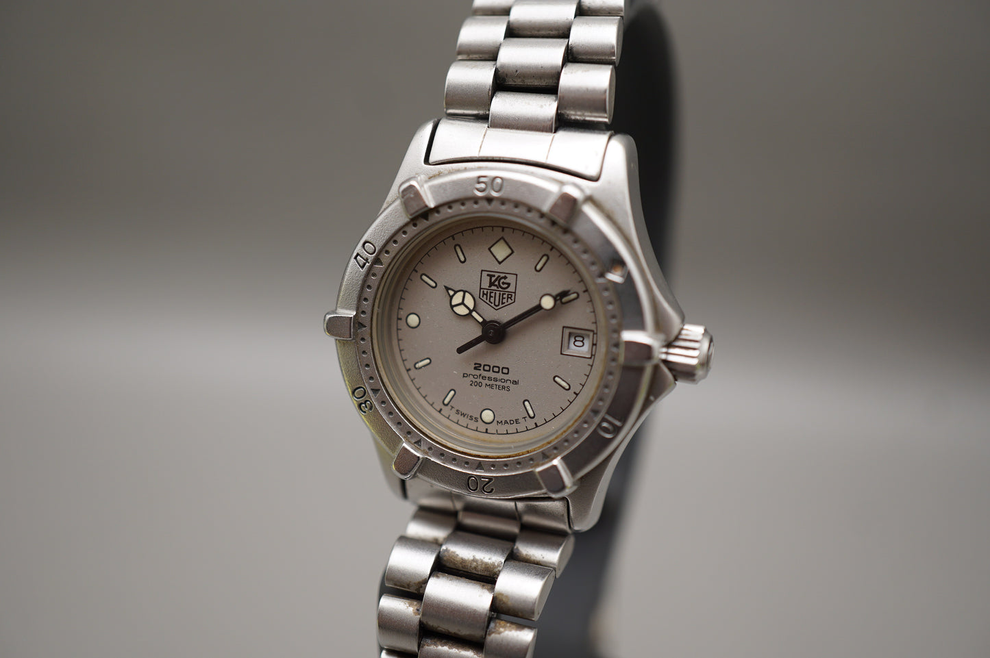 Vintage Tag Heuer 2000 962.208 Grey Dial Professional 200M Quartz Ladies Watch