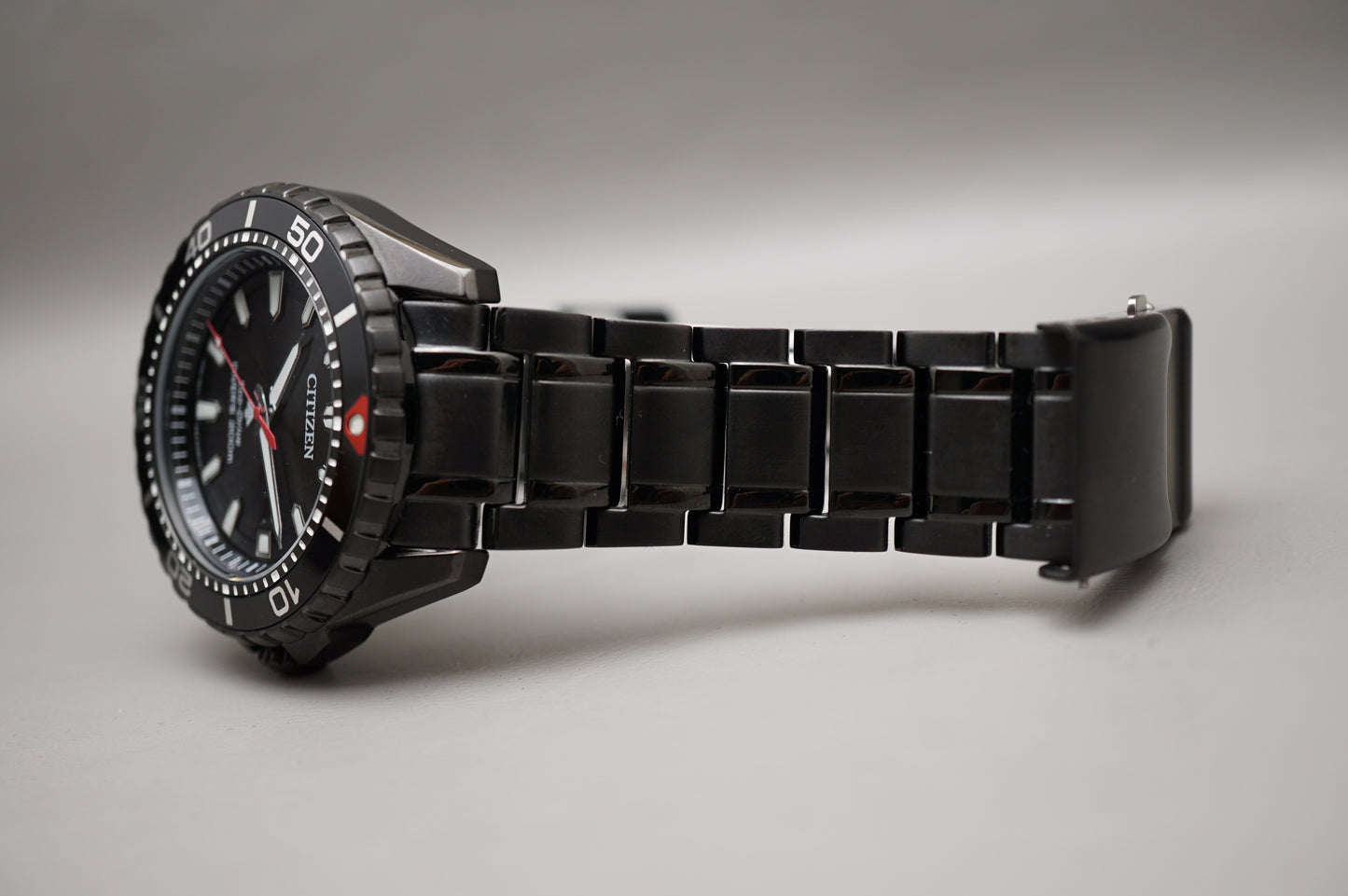 Citizen Eco-Drive E168-S116015 Black PVD Divers 200M Solar Quartz Watch