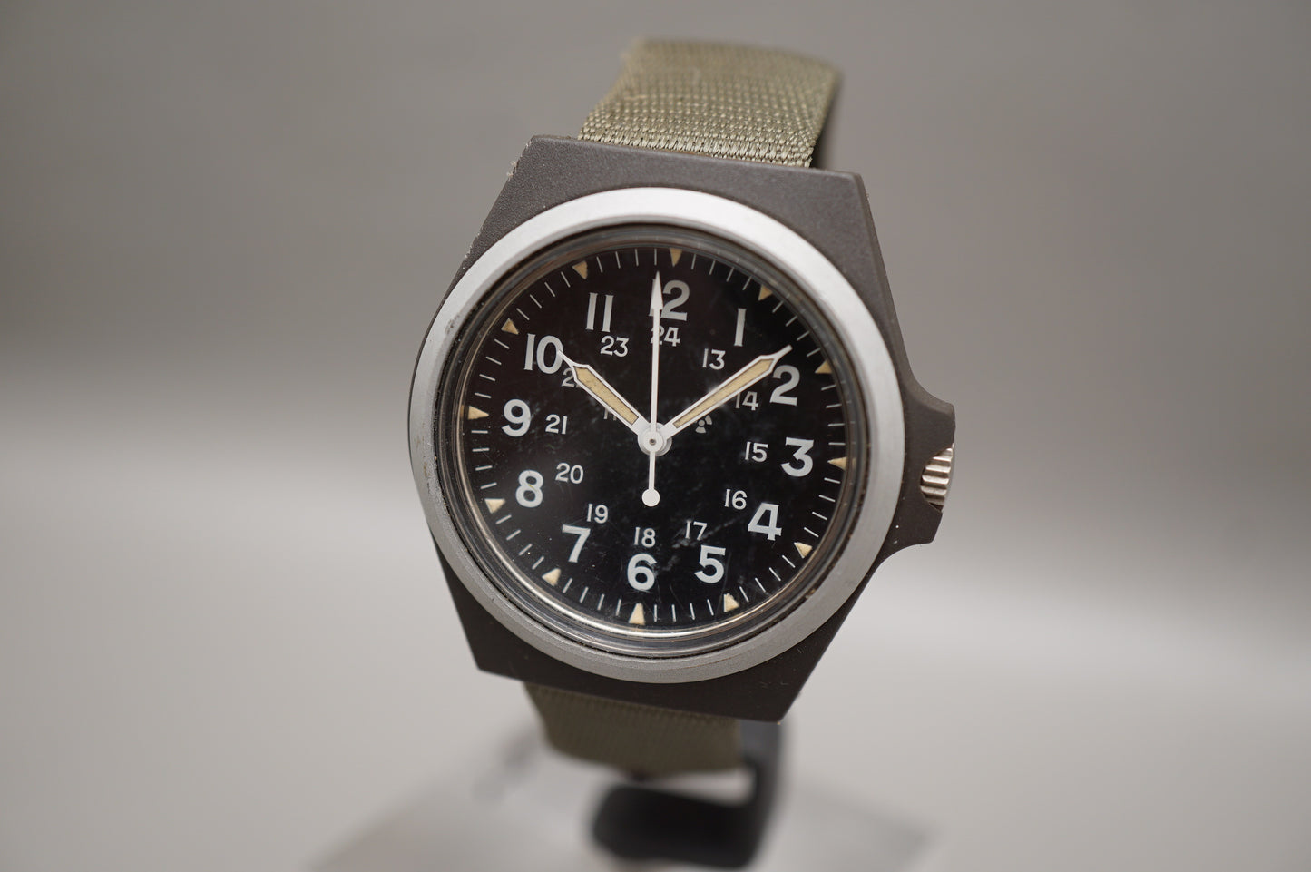 Stocker and Yale MIL-W-46374D Type 2 Sandy 184A Military Mechanical Swiss Watch