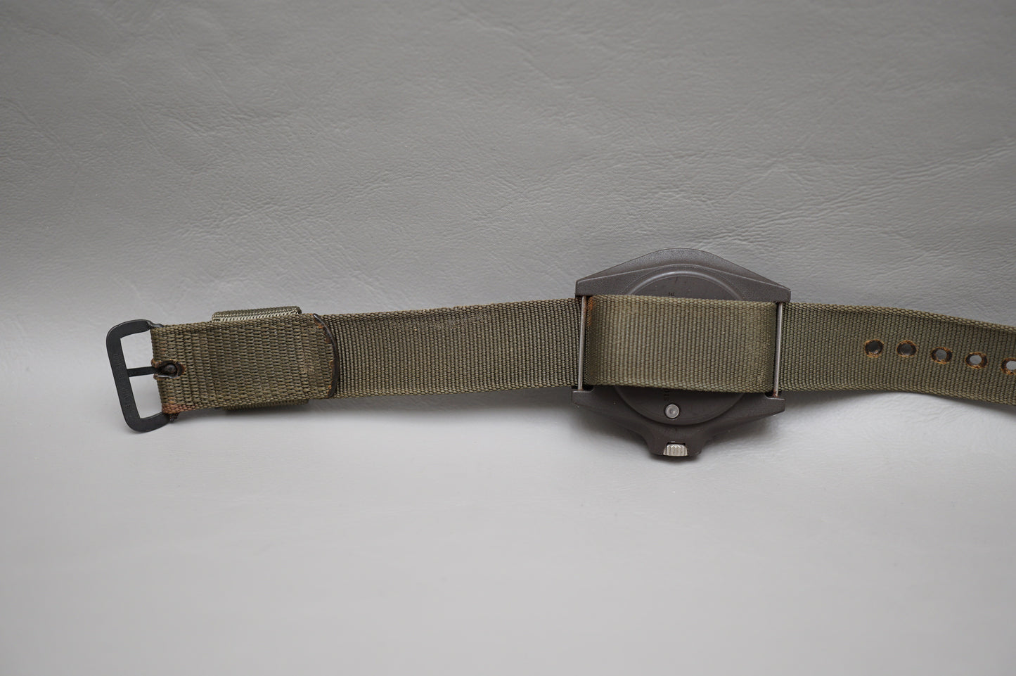 Stocker and Yale MIL-W-46374D Type 2 Sandy 184A Military Mechanical Swiss Watch