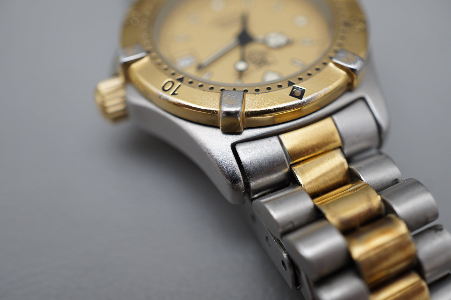 Tag Heuer 2000 964.008 Two Tone Gold Dial Professional Ladies Quartz Watch