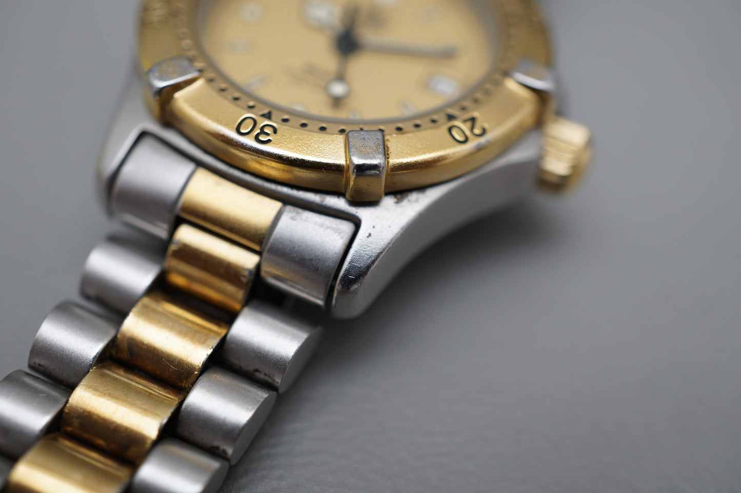 Tag Heuer 2000 964.008 Two Tone Gold Dial Professional Ladies Quartz Watch