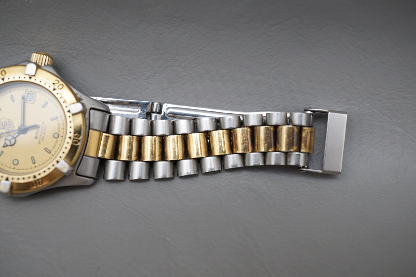 Tag Heuer 2000 964.008 Two Tone Gold Dial Professional Ladies Quartz Watch