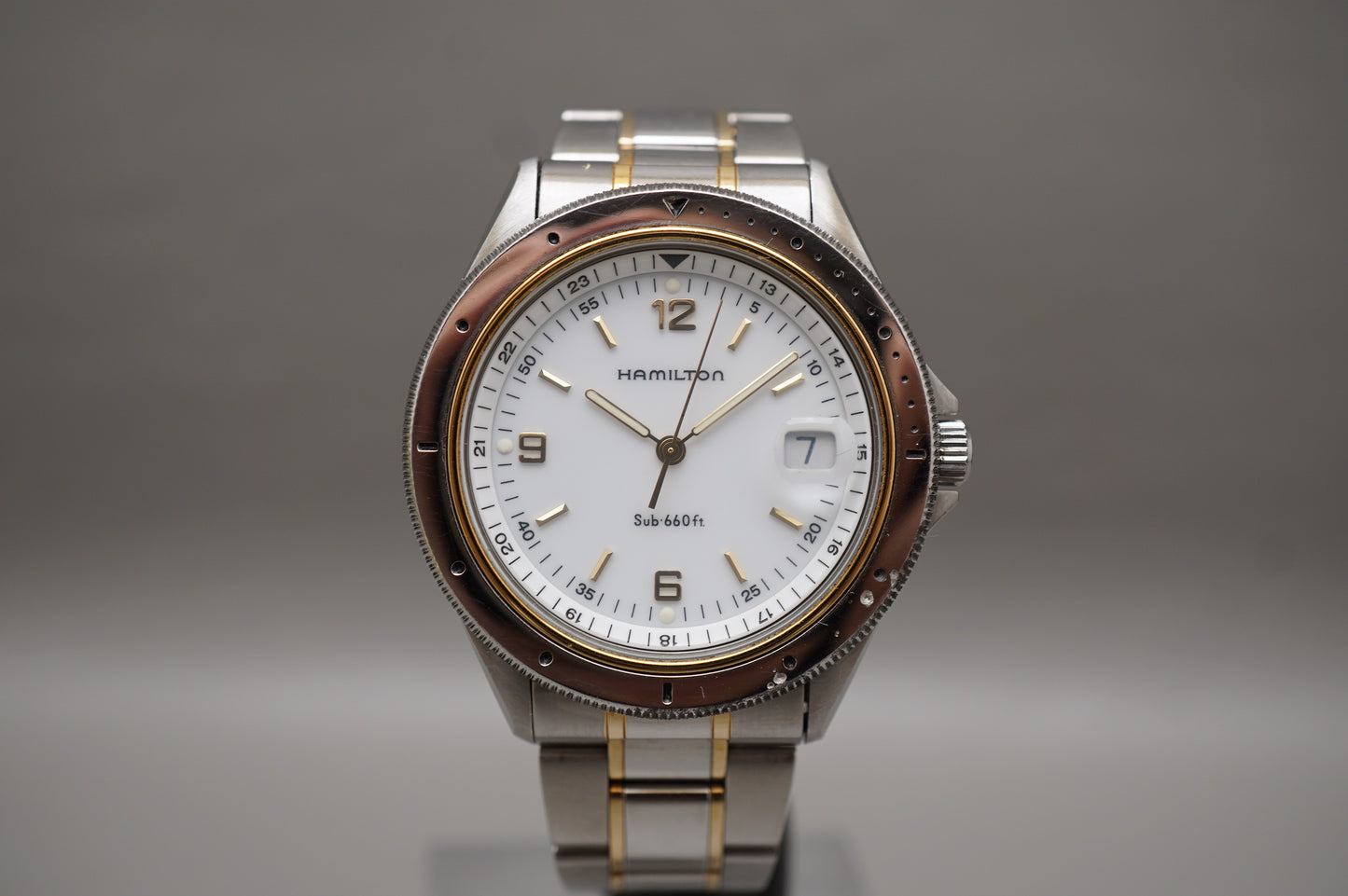 Vintage Hamilton 9774 White Dial Two Tone Sub 660Ft Quartz Watch