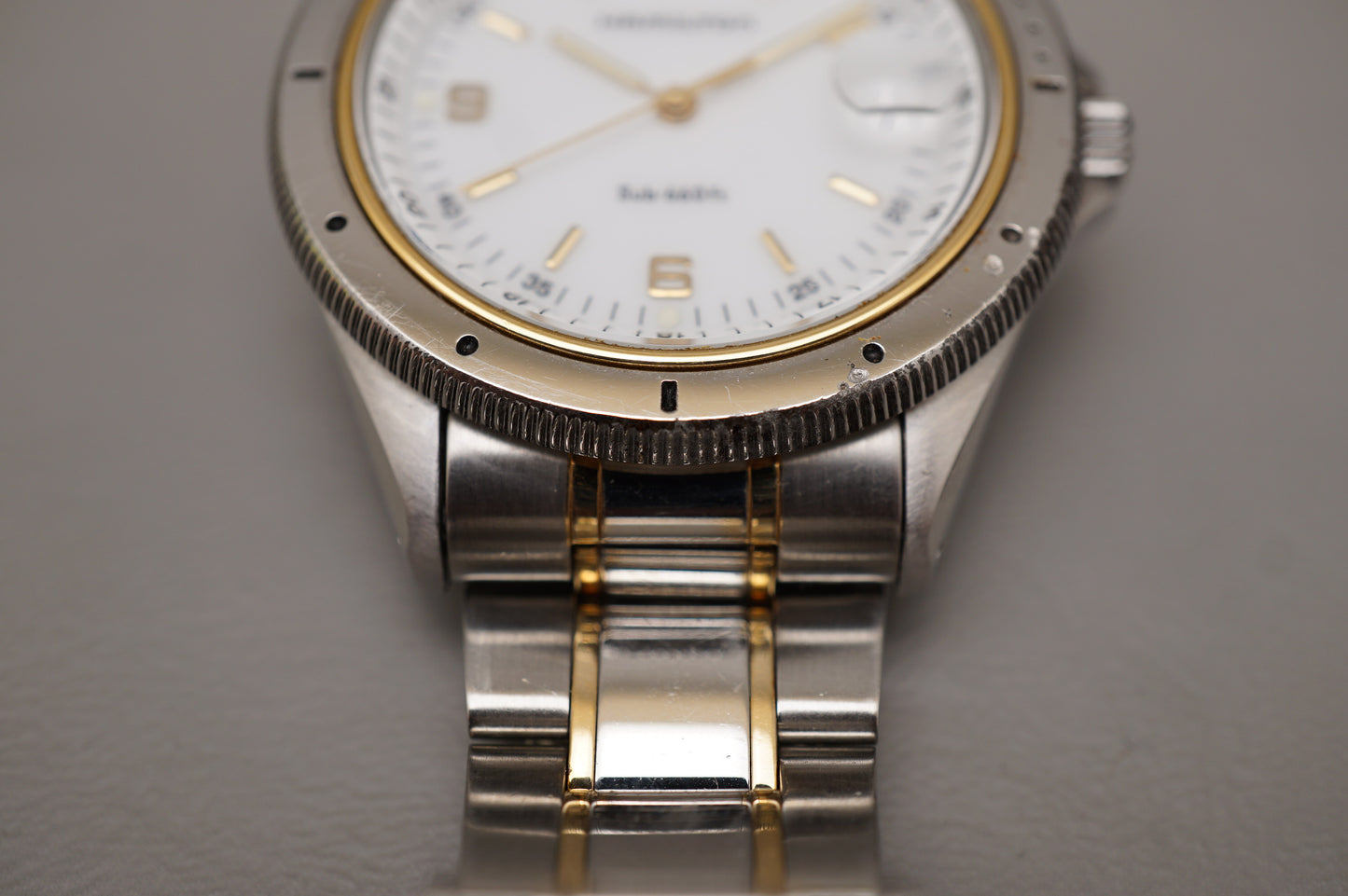 Vintage Hamilton 9774 White Dial Two Tone Sub 660Ft Quartz Watch