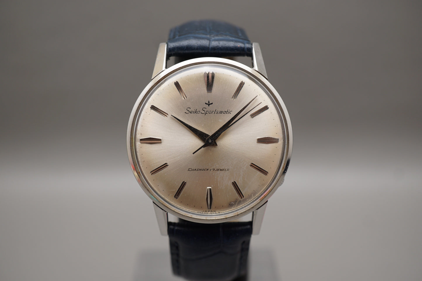 Vintage 1960s Seiko Sportsmatic 15017 Diashock 17 Jewels Classic Automatic Watch