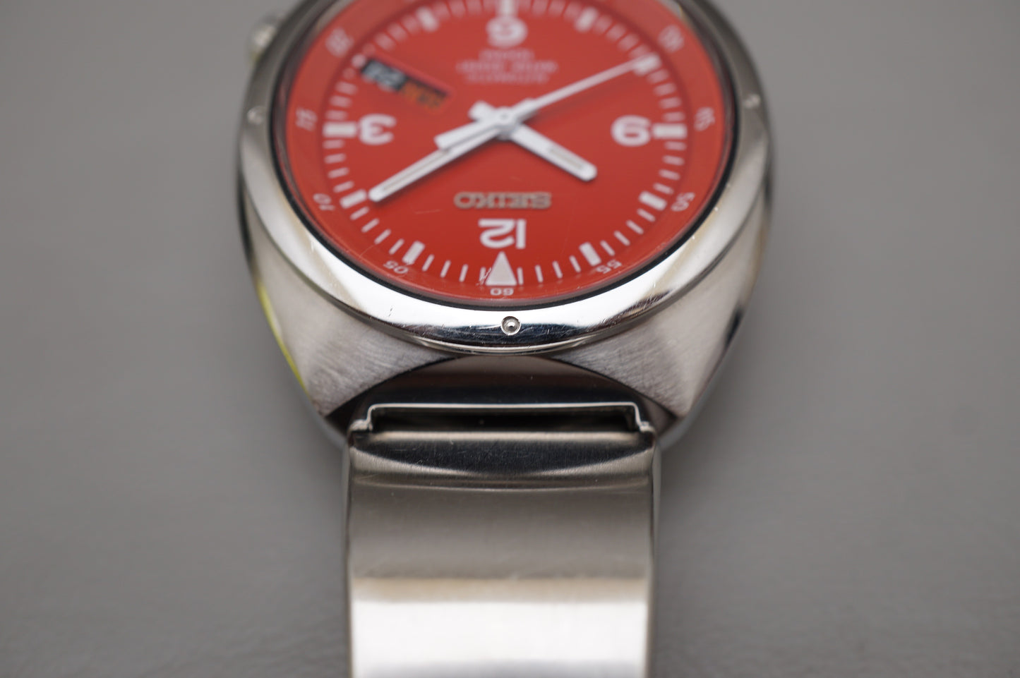 Seiko S-Wave SKX297K1 7S26 Red Dial Automatic Watch Rare Original Bracelet