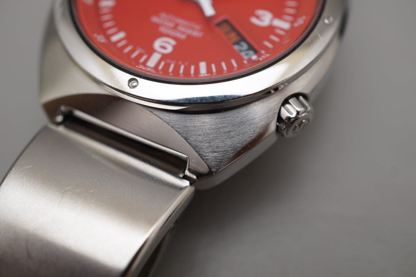 Seiko S-Wave SKX297K1 7S26 Red Dial Automatic Watch Rare Original Bracelet