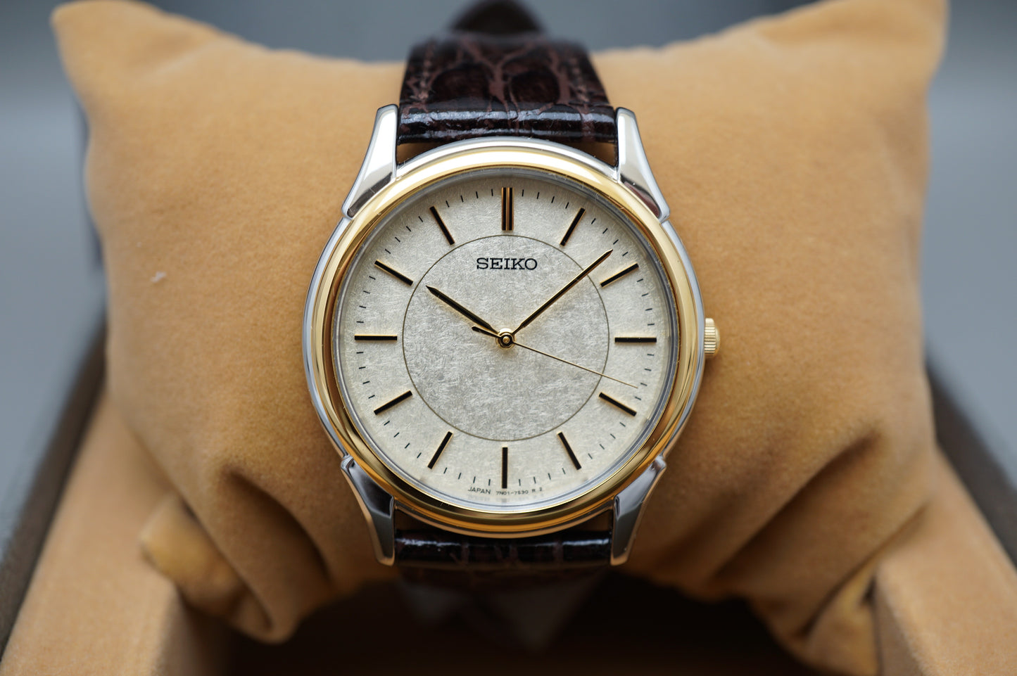 New Seiko Spirit SBTB006 7N01 Two Tone Textured Dial JDM Quartz Watch