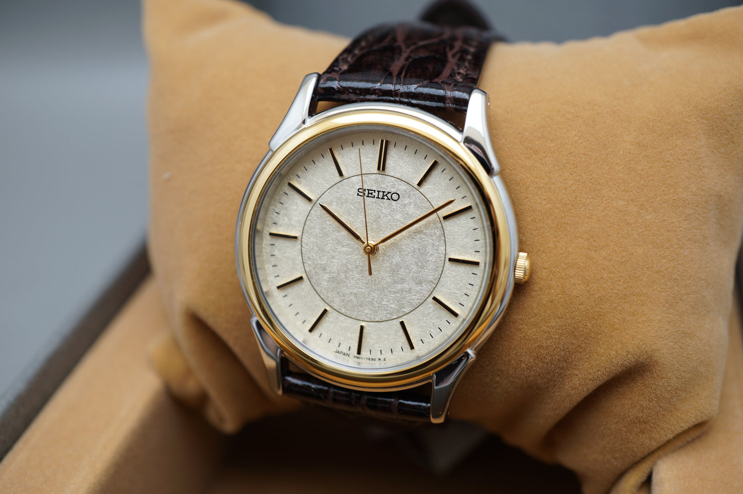 New Seiko Spirit SBTB006 7N01 Two Tone Textured Dial JDM Quartz Watch