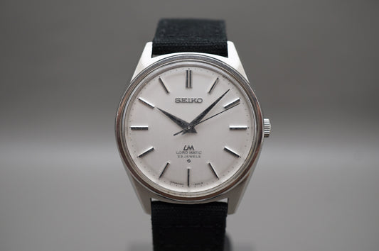 Vintage 1974 Seiko Lord Matic 5601-9000 Horseshoe Back No Date Automatic Watch