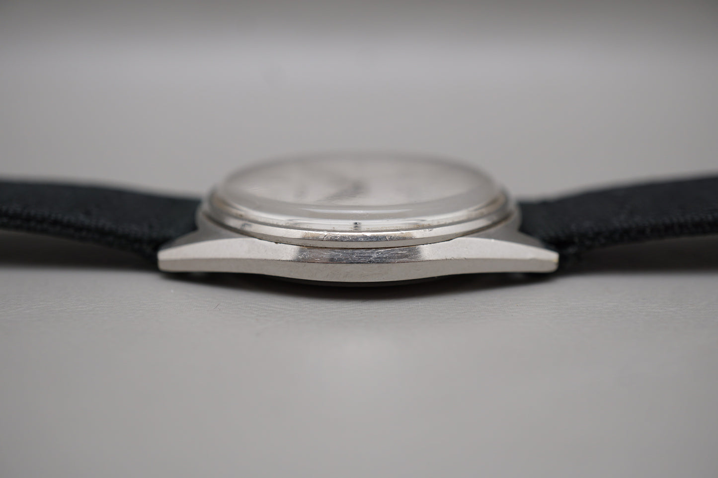 Vintage 1974 Seiko Lord Matic 5601-9000 Horseshoe Back No Date Automatic Watch