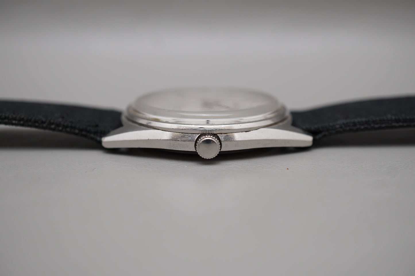 Vintage 1974 Seiko Lord Matic 5601-9000 Horseshoe Back No Date Automatic Watch
