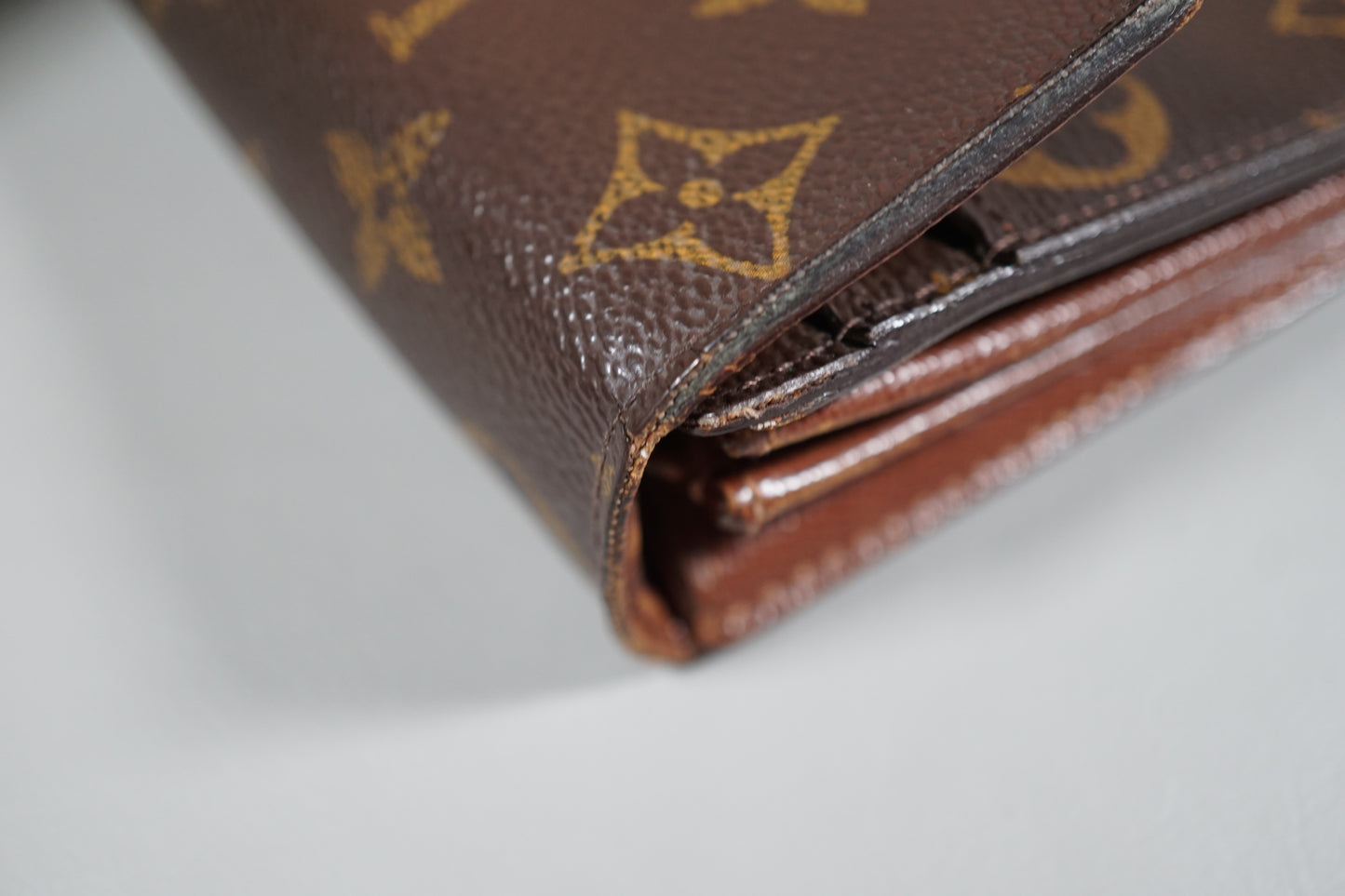 Louis Vuitton Portefeuille Sarah Bifold Monogram Long M61734 Wallet