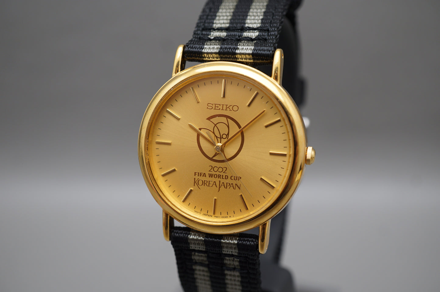 Vintage Seiko 7N01-0AA0 Gold Tone 2002 FIFA World Cup Korea Japan Quartz Watch