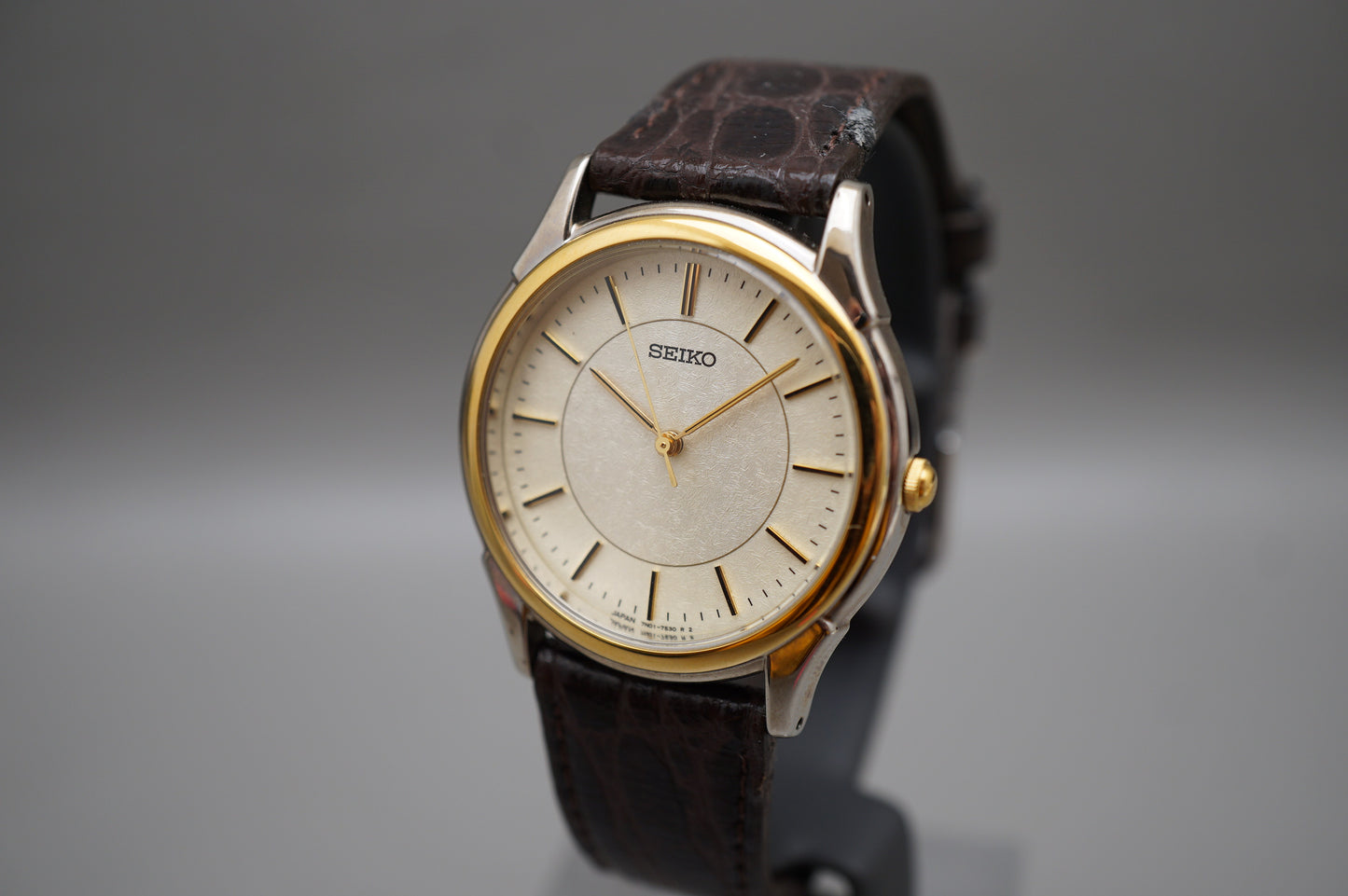 Seiko Spirit SBTB006 7N01 Two Tone Textured Dial JDM Quartz Watch