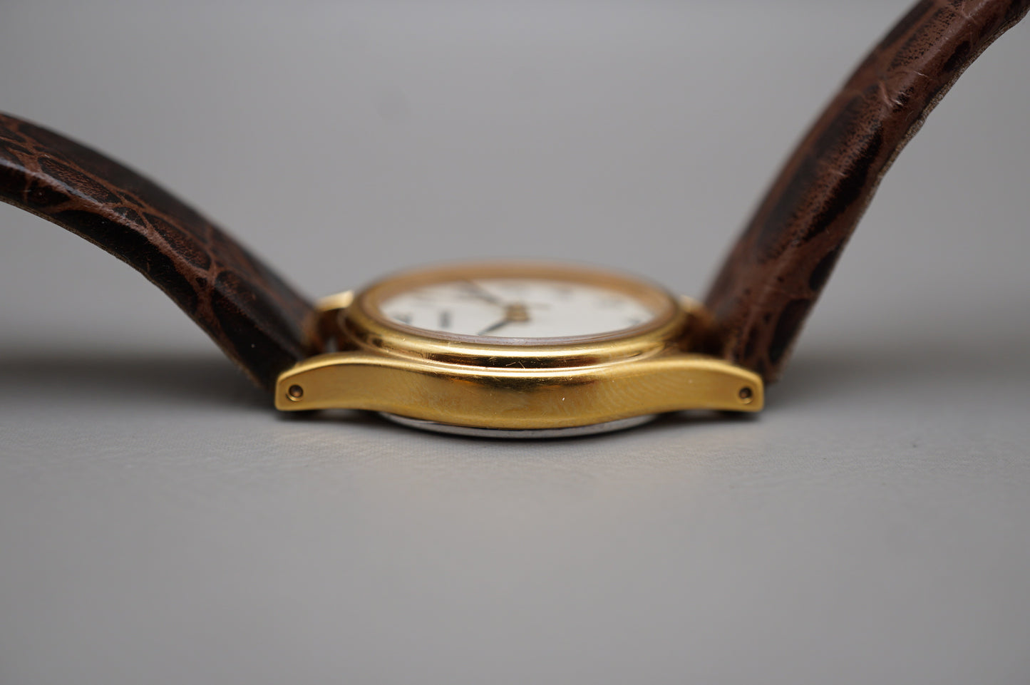 Seiko Spirit SSDA006 1N01 Gold Tone White Dial Oval Case Quartz Ladies Watch