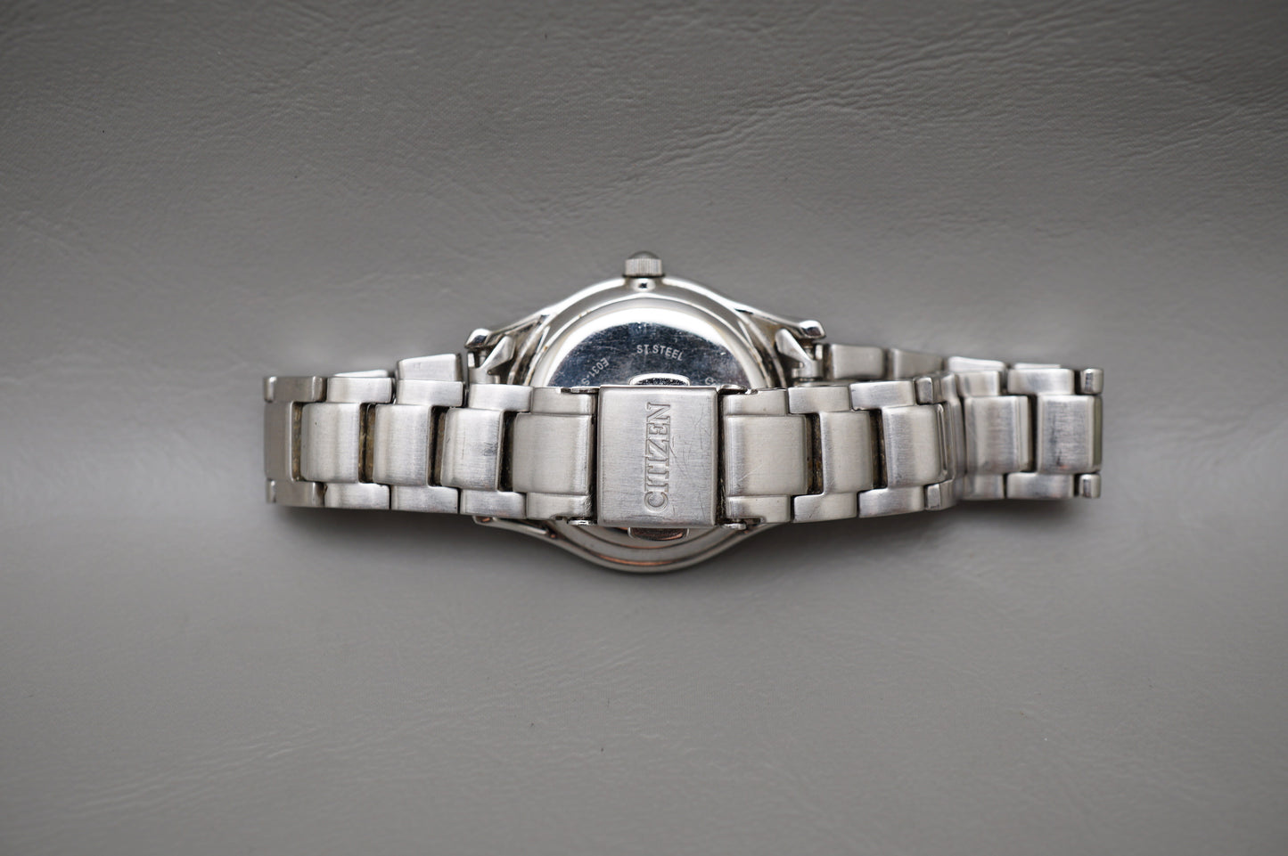 Citizen Eco-Drive E031-S103746 Silver Dial Ladies Solar Quartz Watch Japan Made